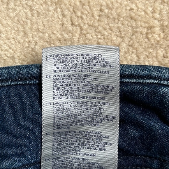 NYDJ (Not Your DaughterJeans) Marylyn Straight. Lift & tuck technology Size US 6 - Picture 12 of 13